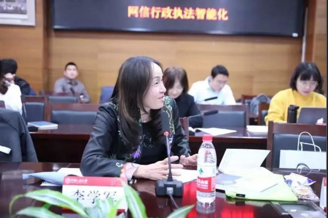 探秘老钱庄论坛，互联网时代的金融智慧交流平台老钱庄论坛开奖最快资料最准