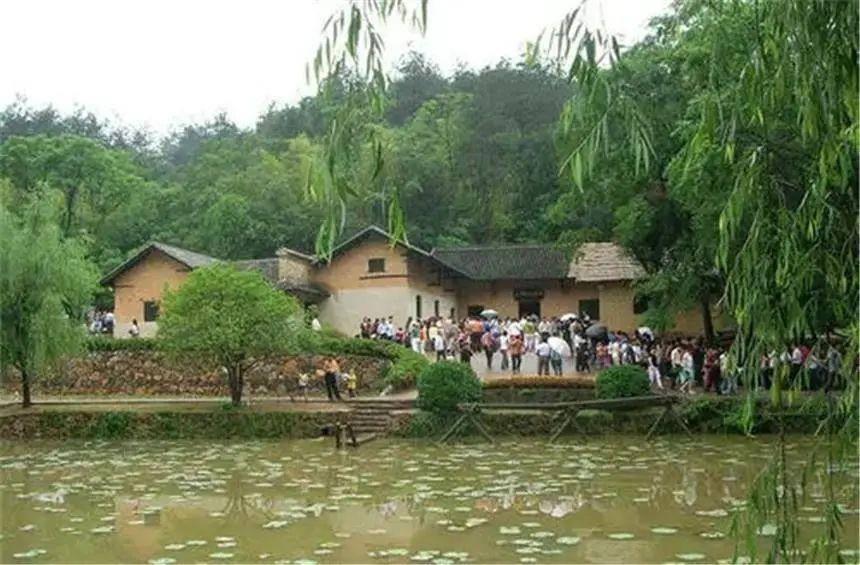 免费资料大全，香港曾道资源的深度探索与利用香港曾道免费资料大全